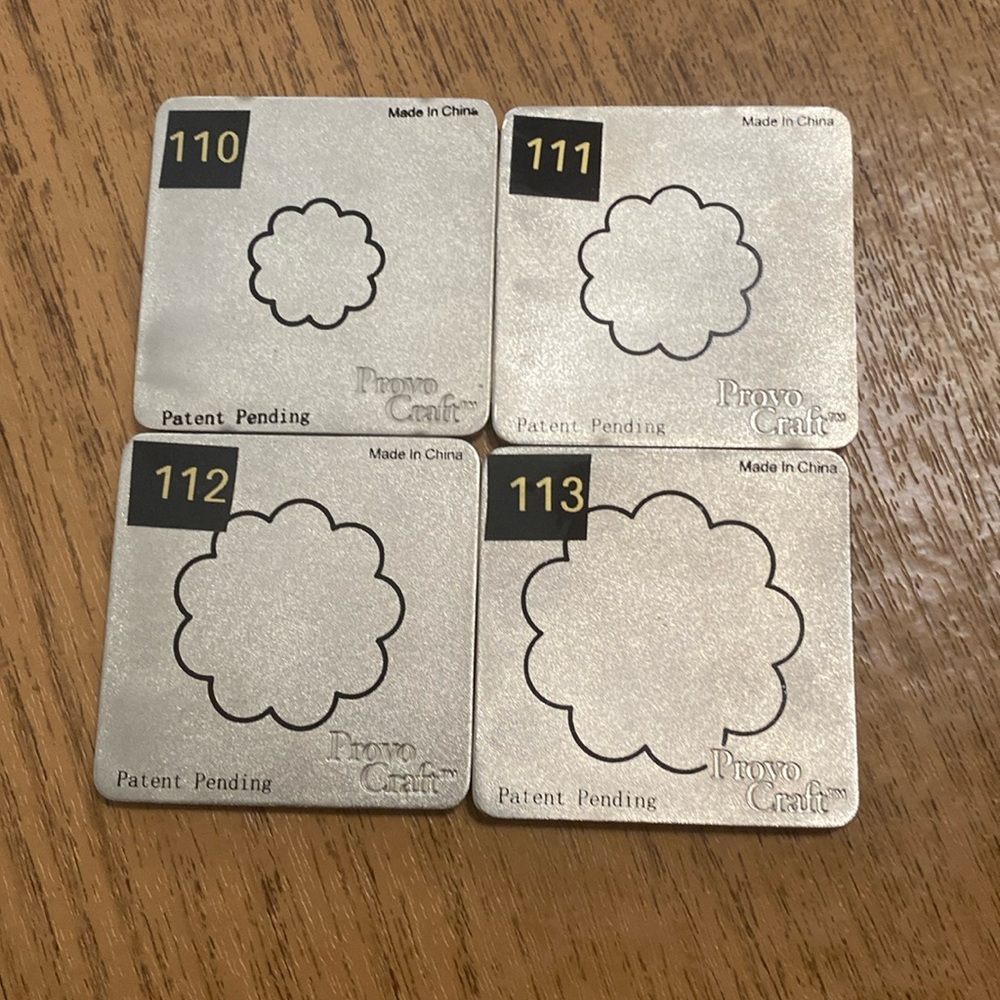 Provo Craft Metal Scalloped Circle Dies (4)